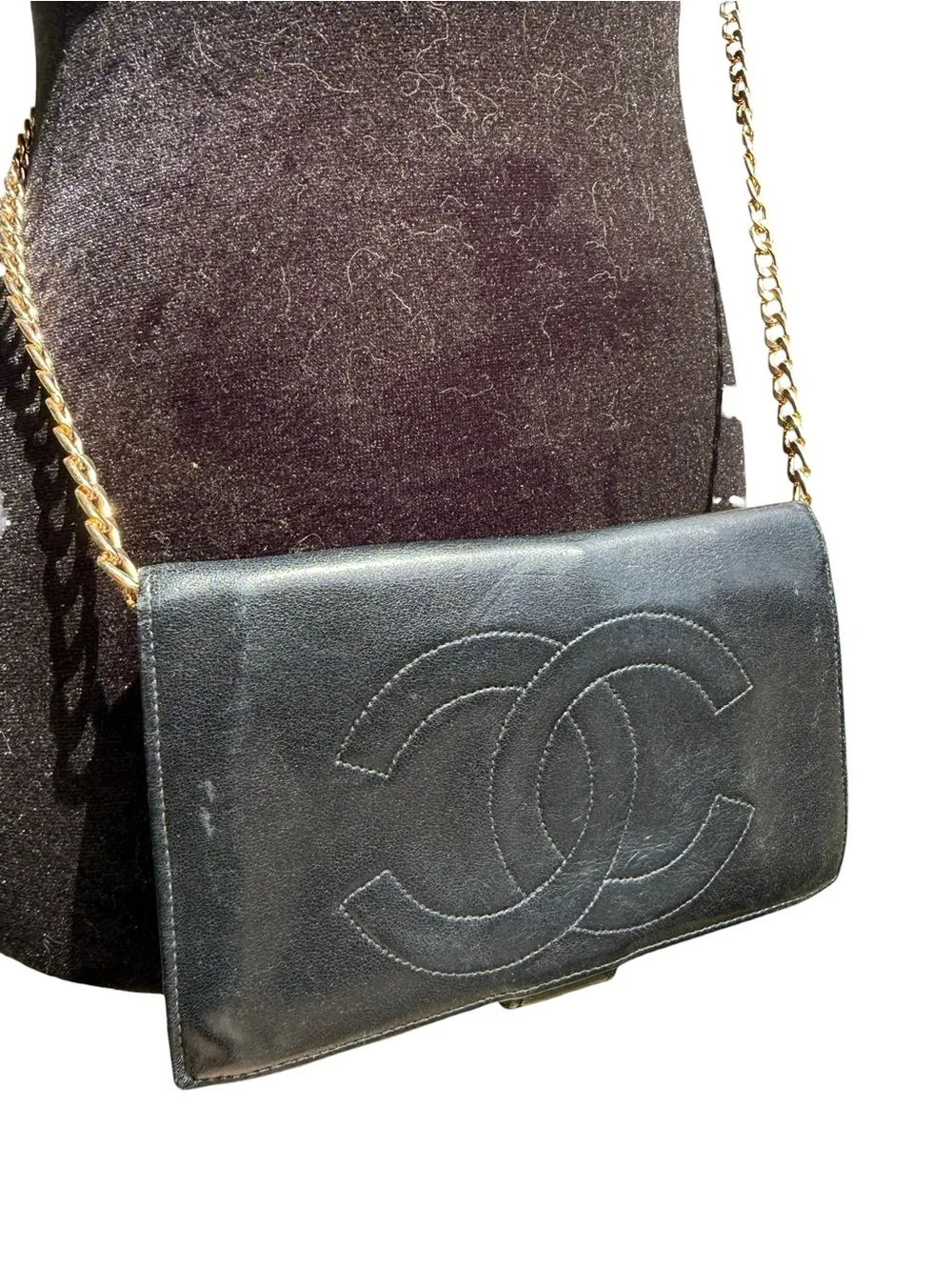 Beautiful Black Leather CHANEL Wallet Series 4 w/ Unbranded Crossbody Chain